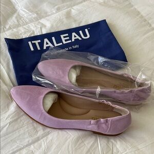 Italeau Lavender Suede Pointed-Toe Ballet Flats - Women